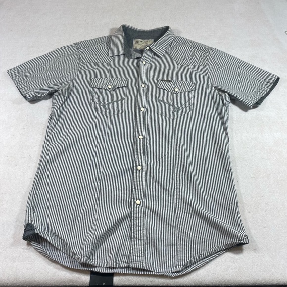 Marc Ecko Shirt Mens Medium Pearl Snap Button Shirt Short Sleeve Front Pockets - Picture 9 of 9